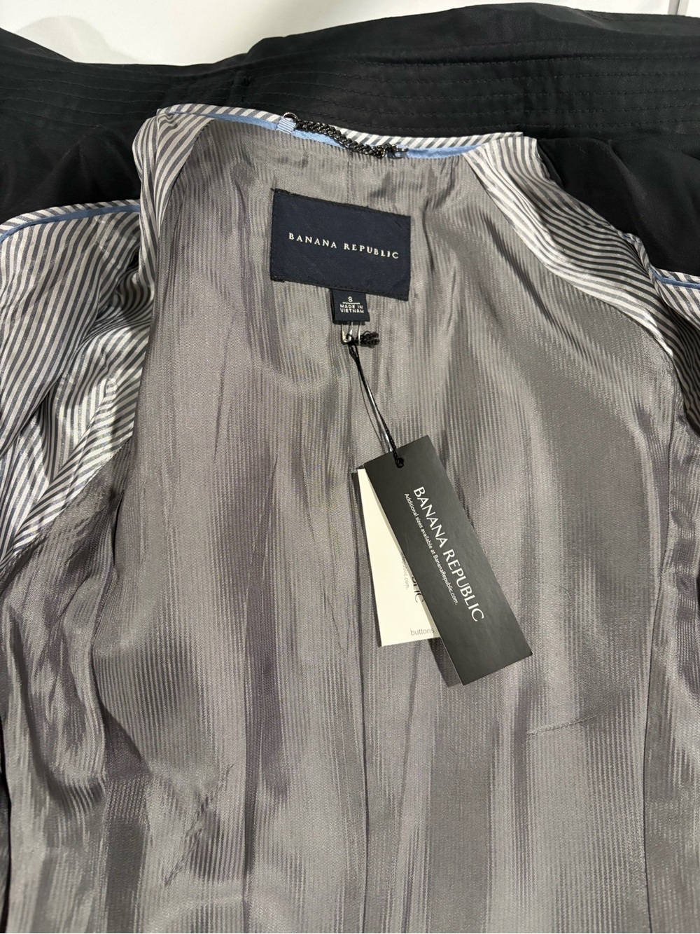 Banana Republic Black Double-Breasted Trench Coat with Belt - Picture 5 of 8